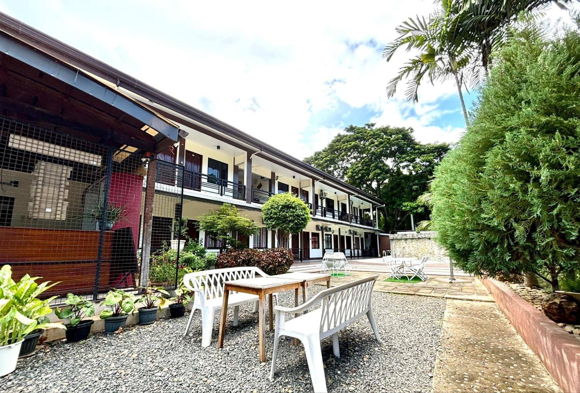 Diakopes Inn Puerto Princesa Exterior foto